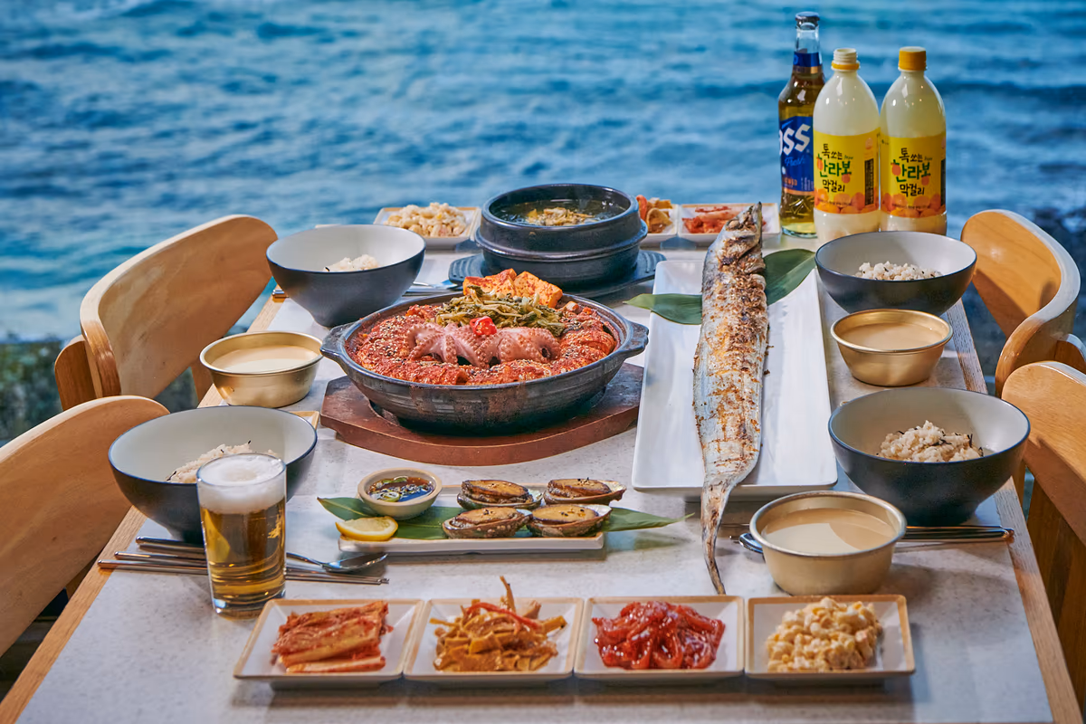 カルチパダ 涯月店 · ハンダムビーチ近郊·オーシャンビュータチウオ料理店